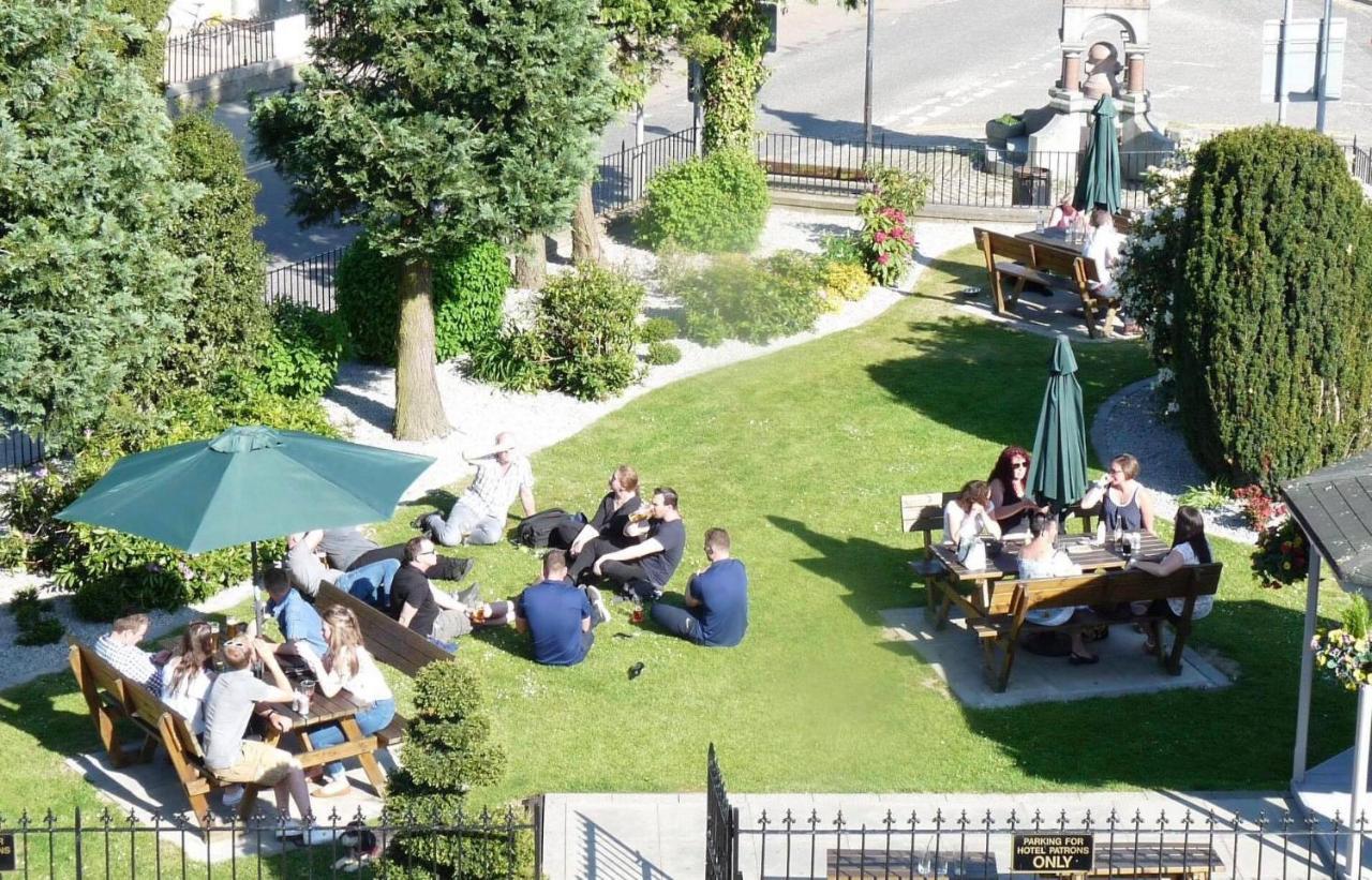 Haughton Arms Hotel Alford 외부 사진