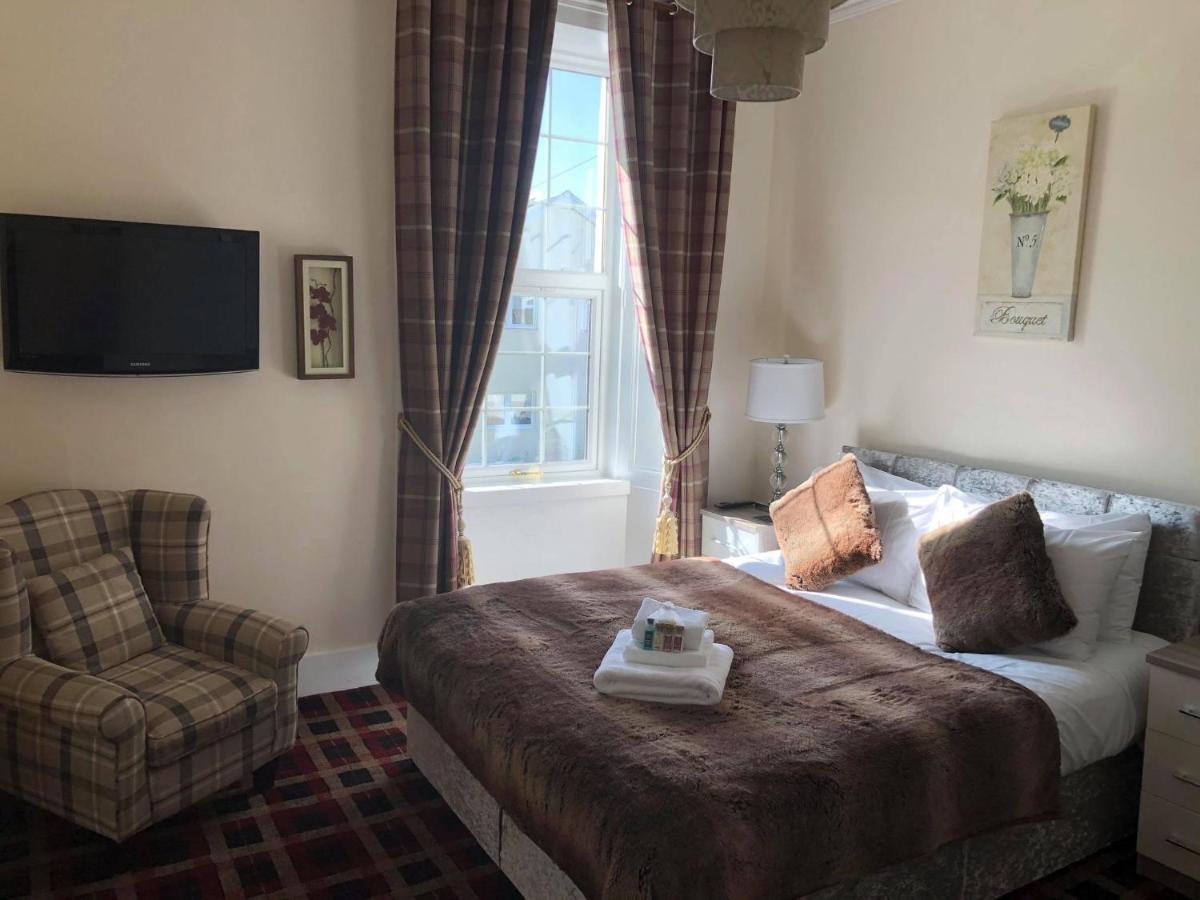 Haughton Arms Hotel Alford 외부 사진