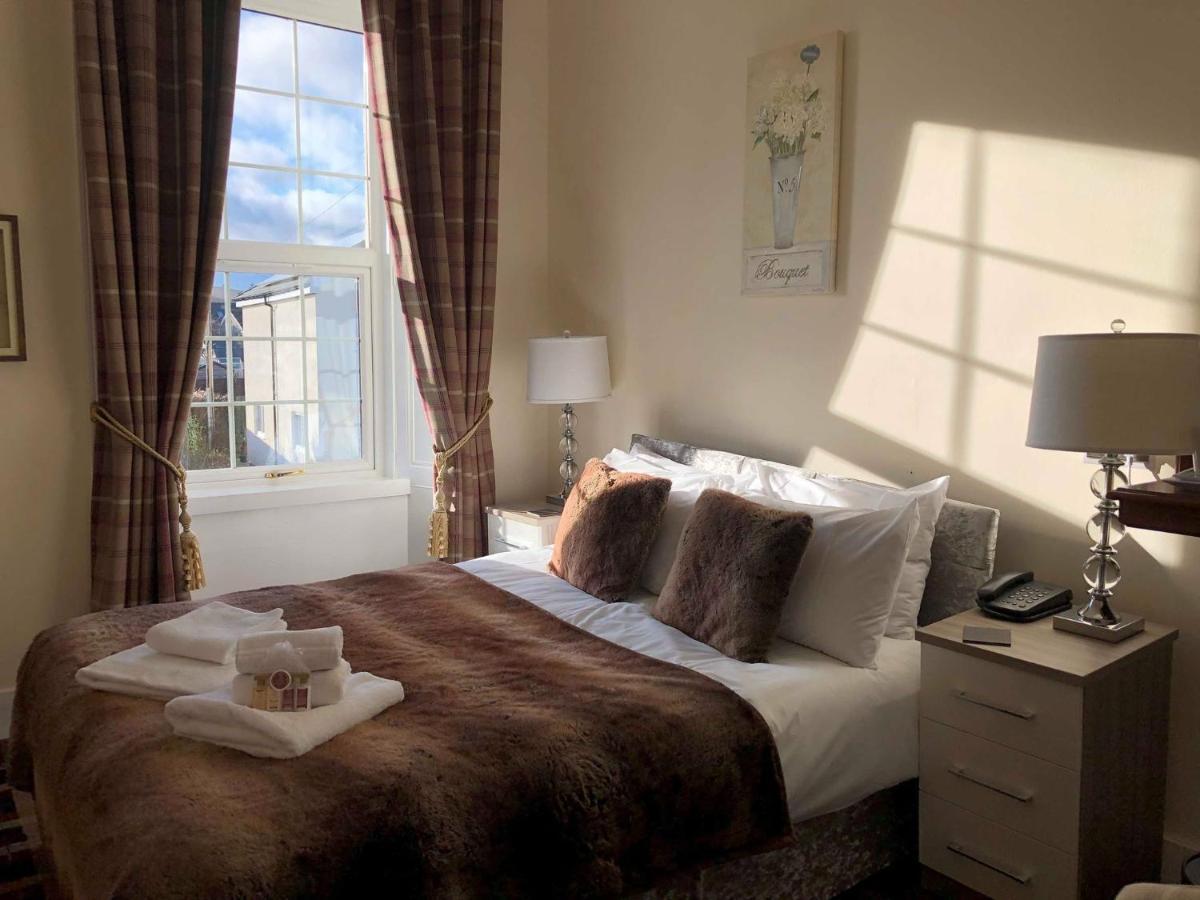 Haughton Arms Hotel Alford 외부 사진